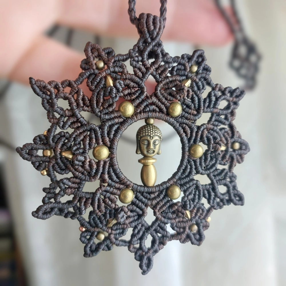 Macrame mandala necklace