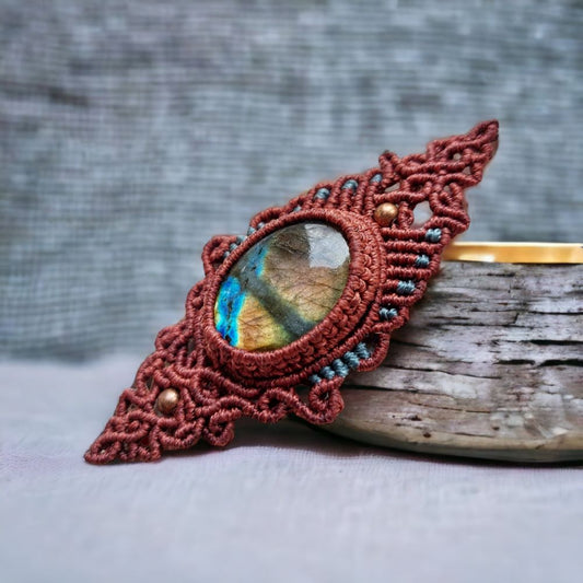Handcrafted brown and blue macrame necklace featuring a stunning AAA-quality Labradorite gemstone.