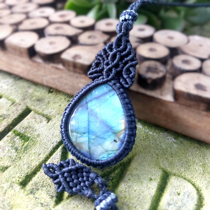 Labradorite Macrame Necklace