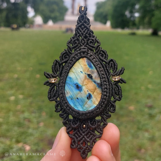 Handmade Macrame Labradorite Necklace
